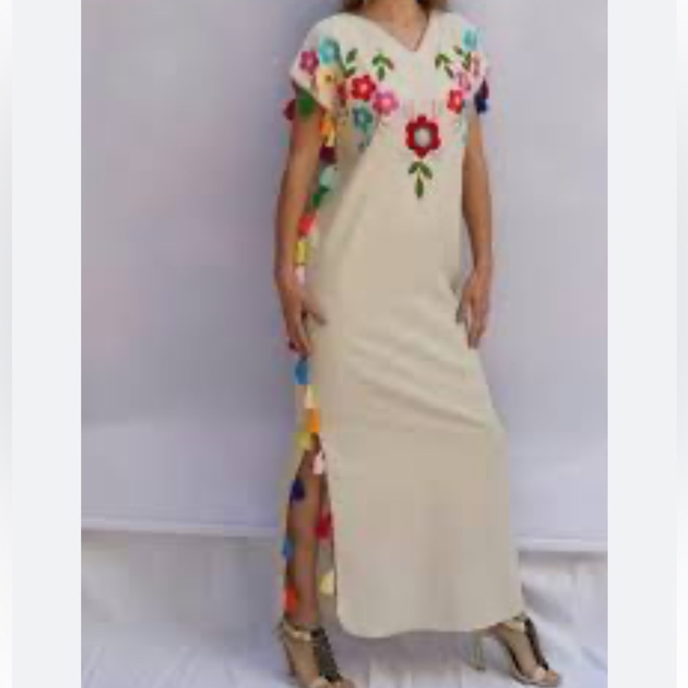 Lovestich M/L Boho Embroidered cover up